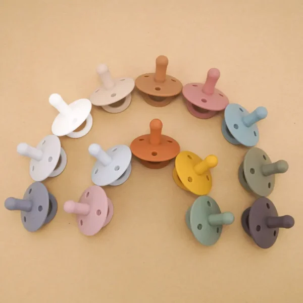 2PCS Silicone Baby Pacifier Food Grade Silicone Newborn Soother BPA Free Solid Color Dummies Silicone Nipple Baby Sutff - Image 2
